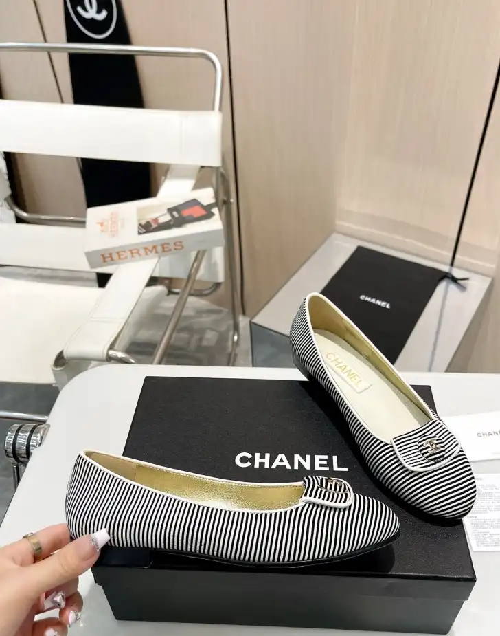 hype Chanel Flat Shoes