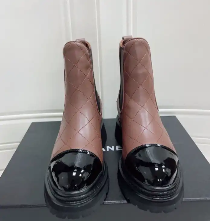 hype Chanel Boots