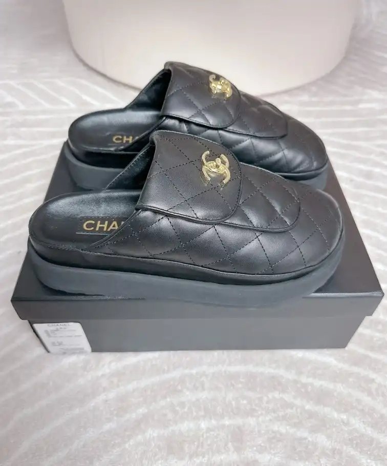 hype Chanel Slippers