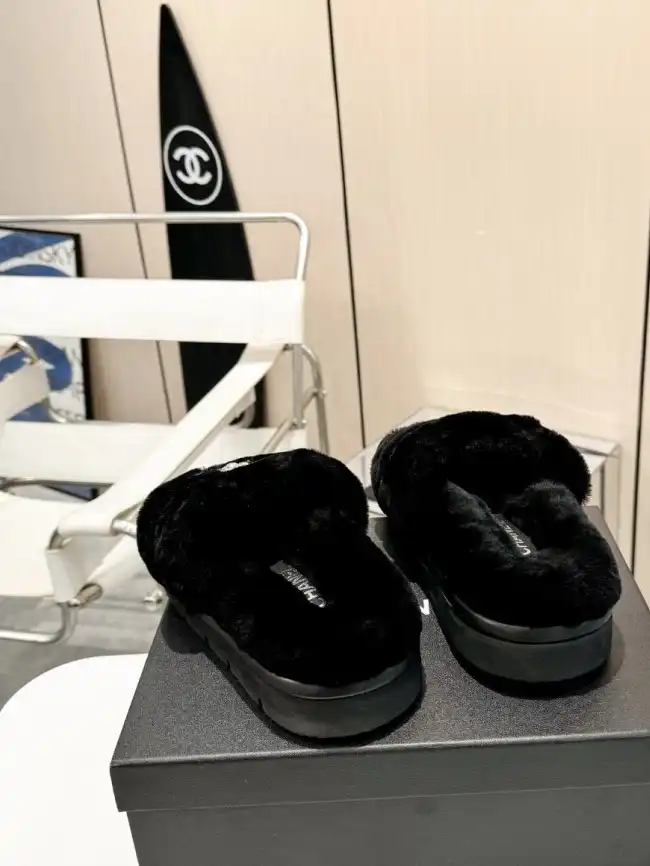 hype Chanel Slippers