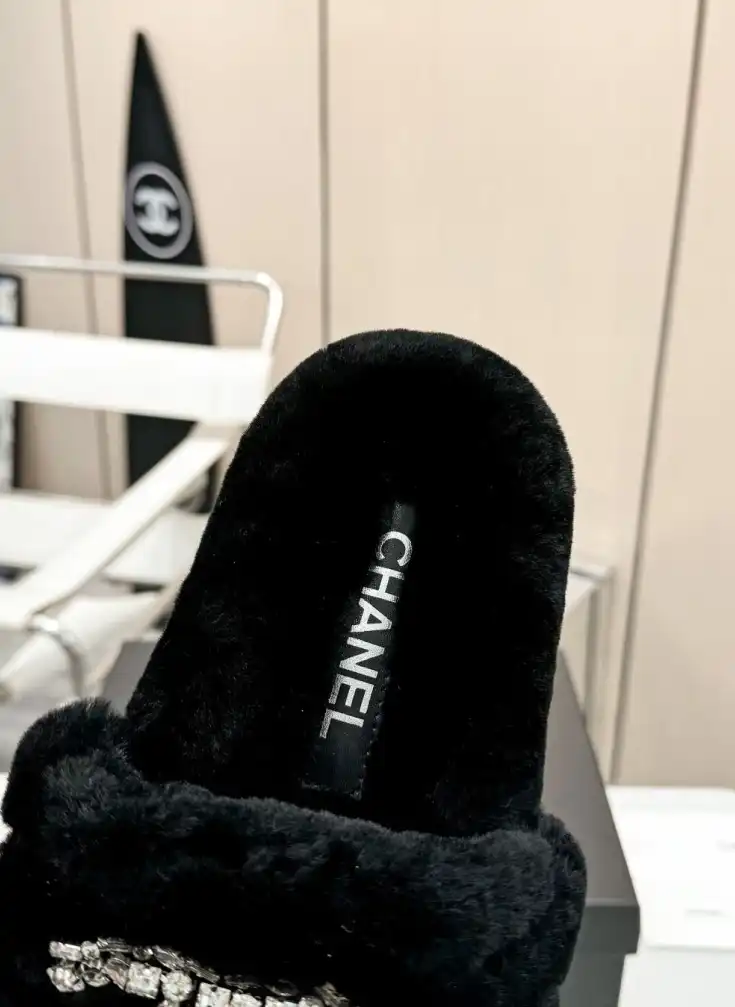 hype Chanel Slippers