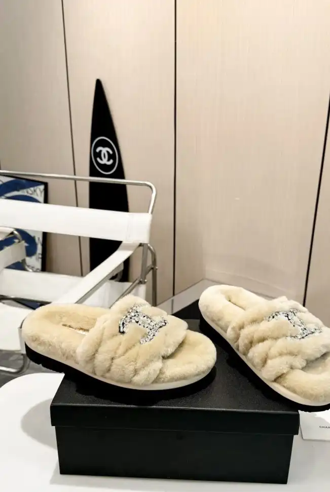 hype Chanel Slippers