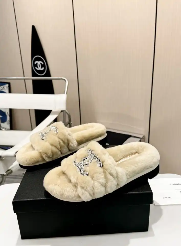 hype Chanel Slippers