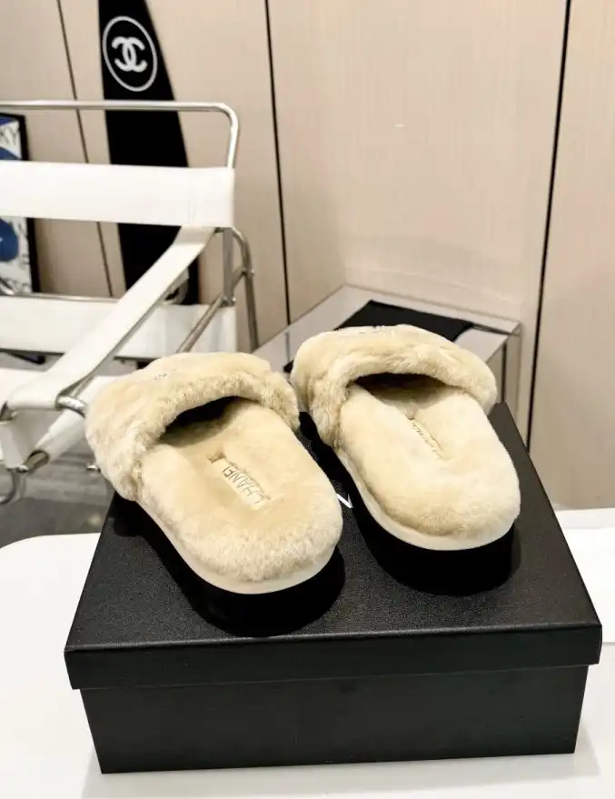 hype Chanel Slippers