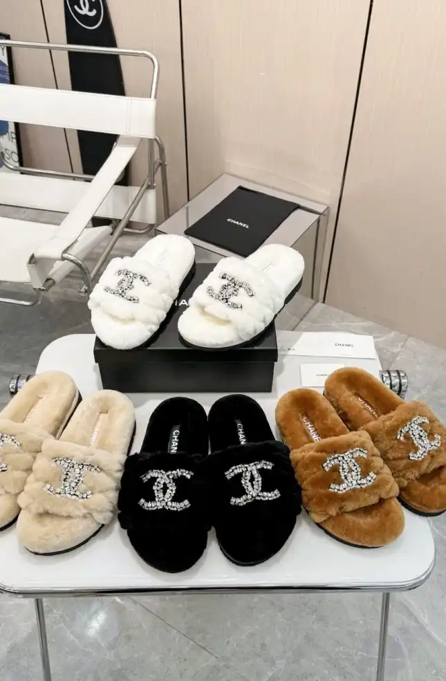 hype Chanel Slippers