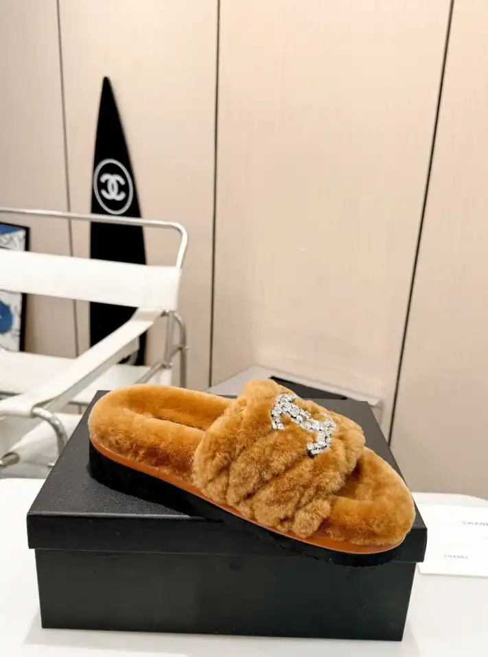 hype Chanel Slippers