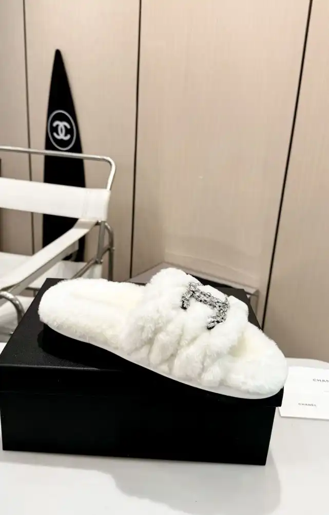 hype Chanel Slippers