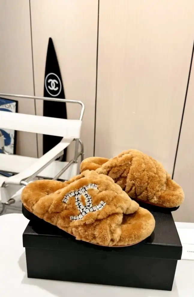 hype Chanel Slippers