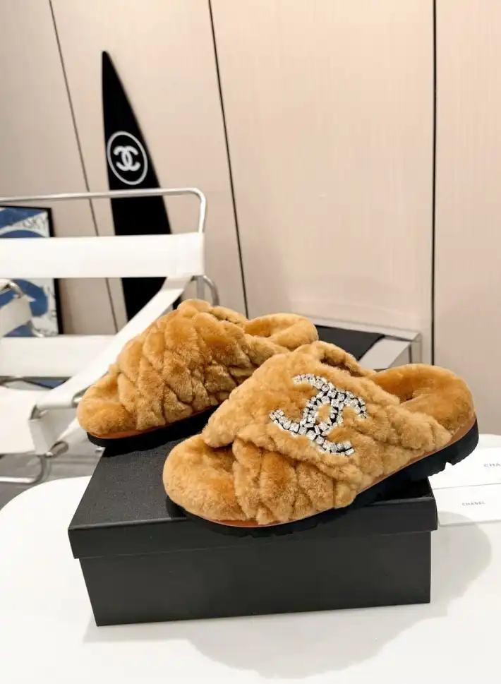 hype Chanel Slippers