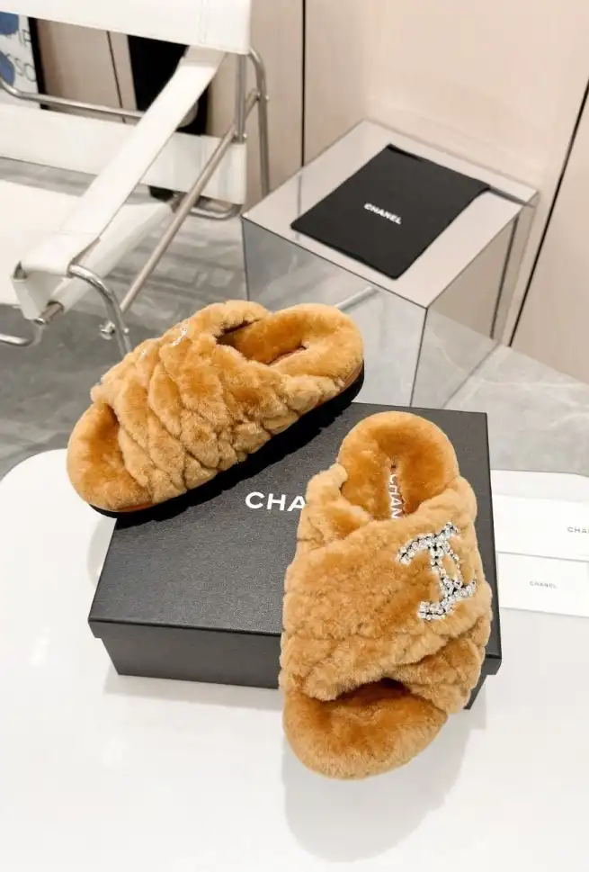 hype Chanel Slippers