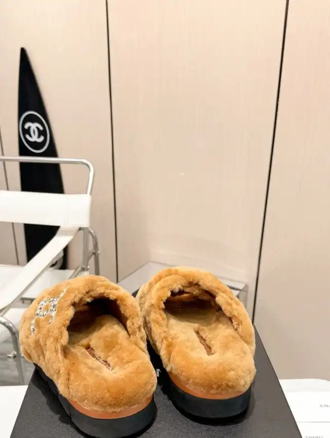 hype Chanel Slippers