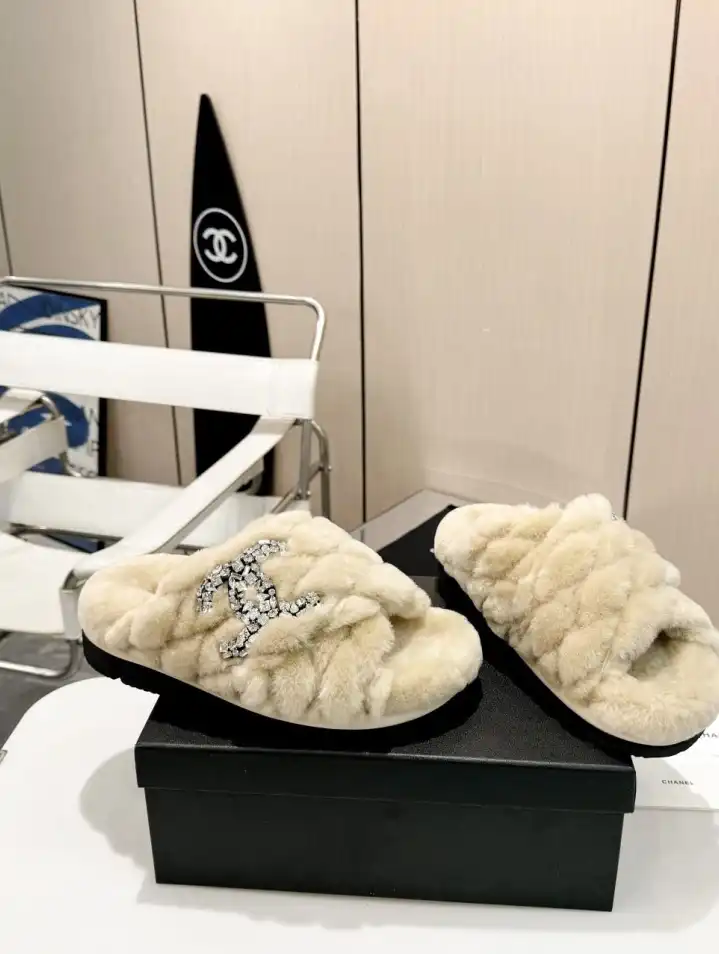 hype Chanel Slippers