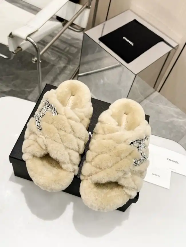 hype Chanel Slippers