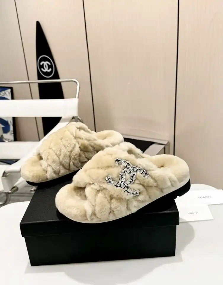 hype Chanel Slippers