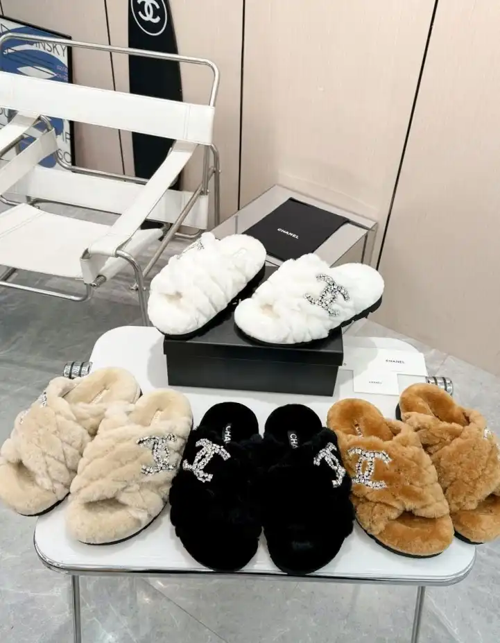 hype Chanel Slippers