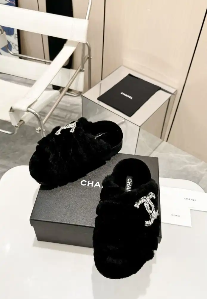 hype Chanel Slippers