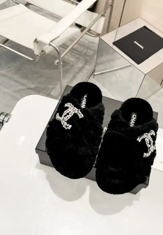 hype Chanel Slippers