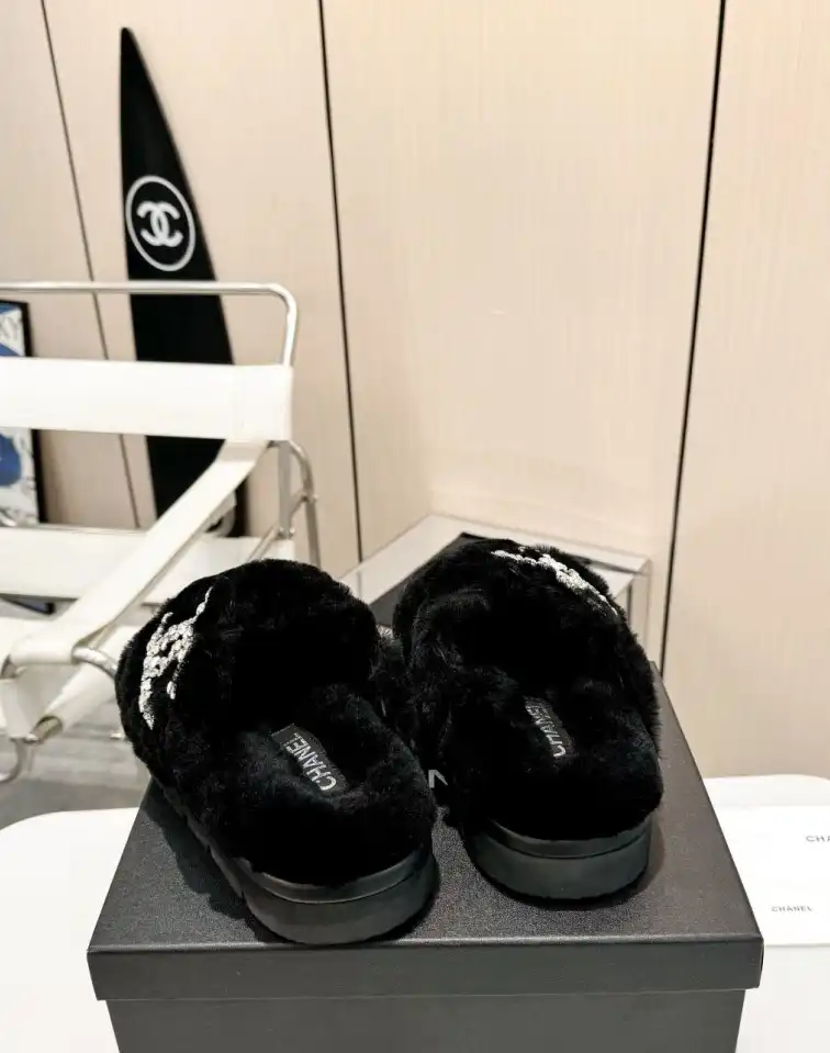 hype Chanel Slippers