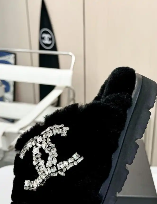 hype Chanel Slippers