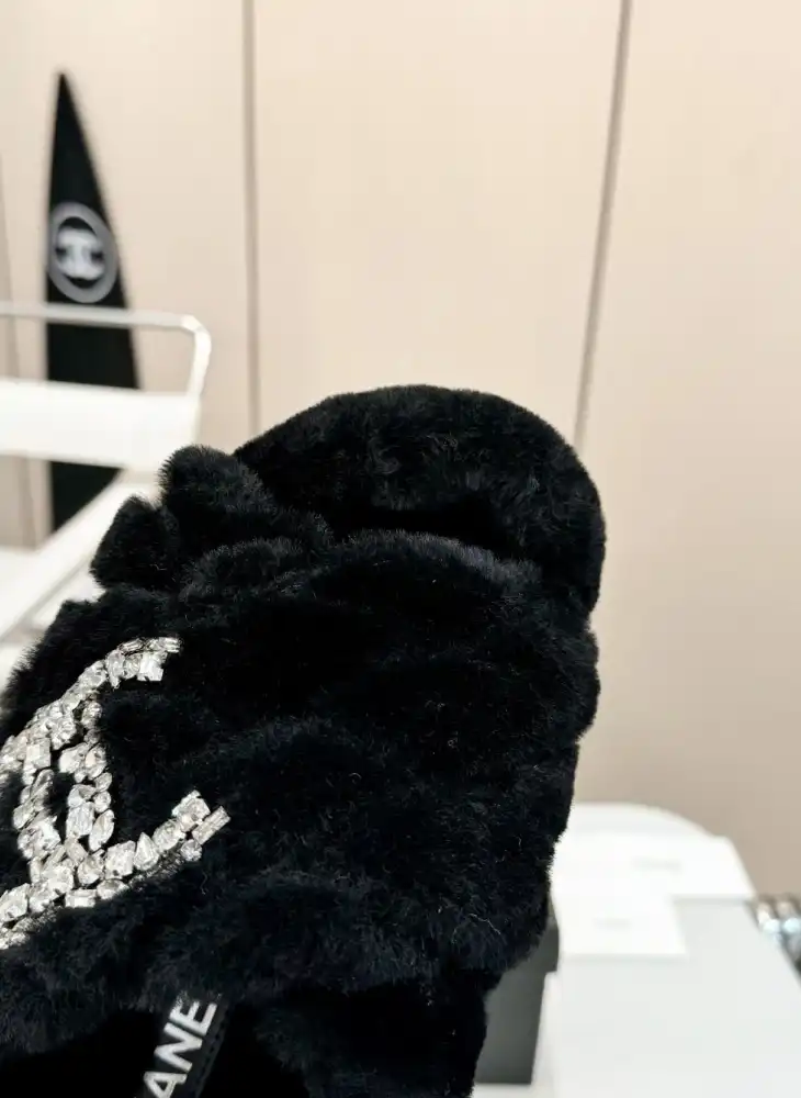 hype Chanel Slippers