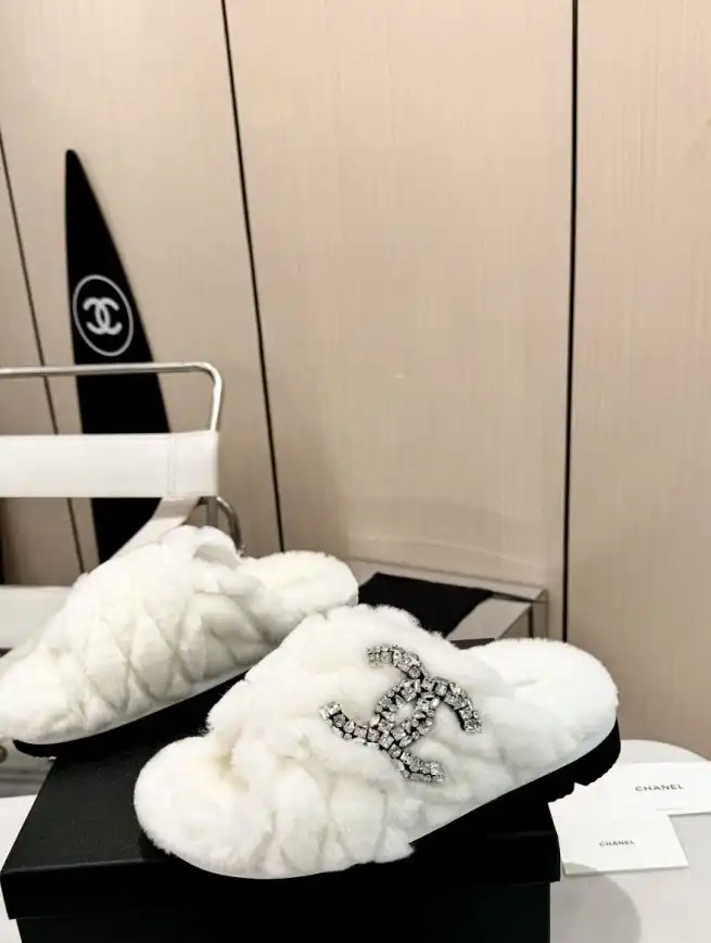 hype Chanel Slippers