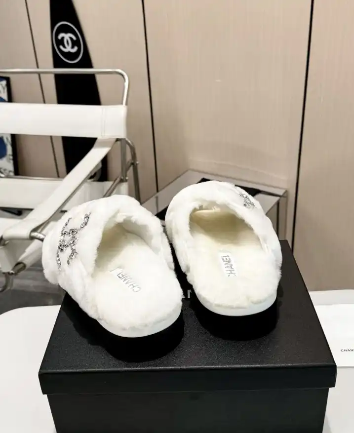 hype Chanel Slippers