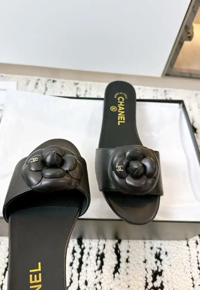 hype Chanel Slippers