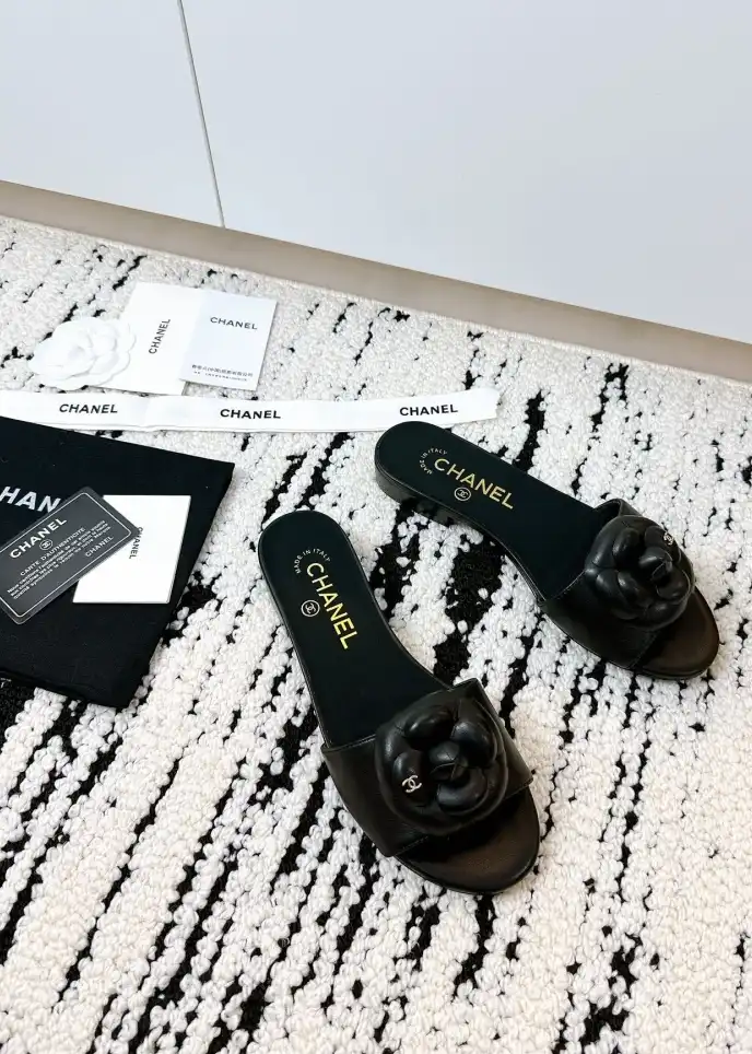 hype Chanel Slippers