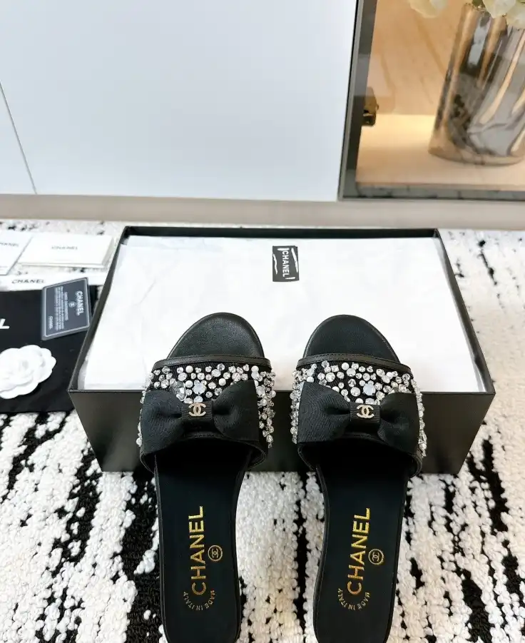 hype Chanel Slippers