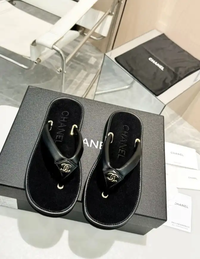 hype Chanel Slippers