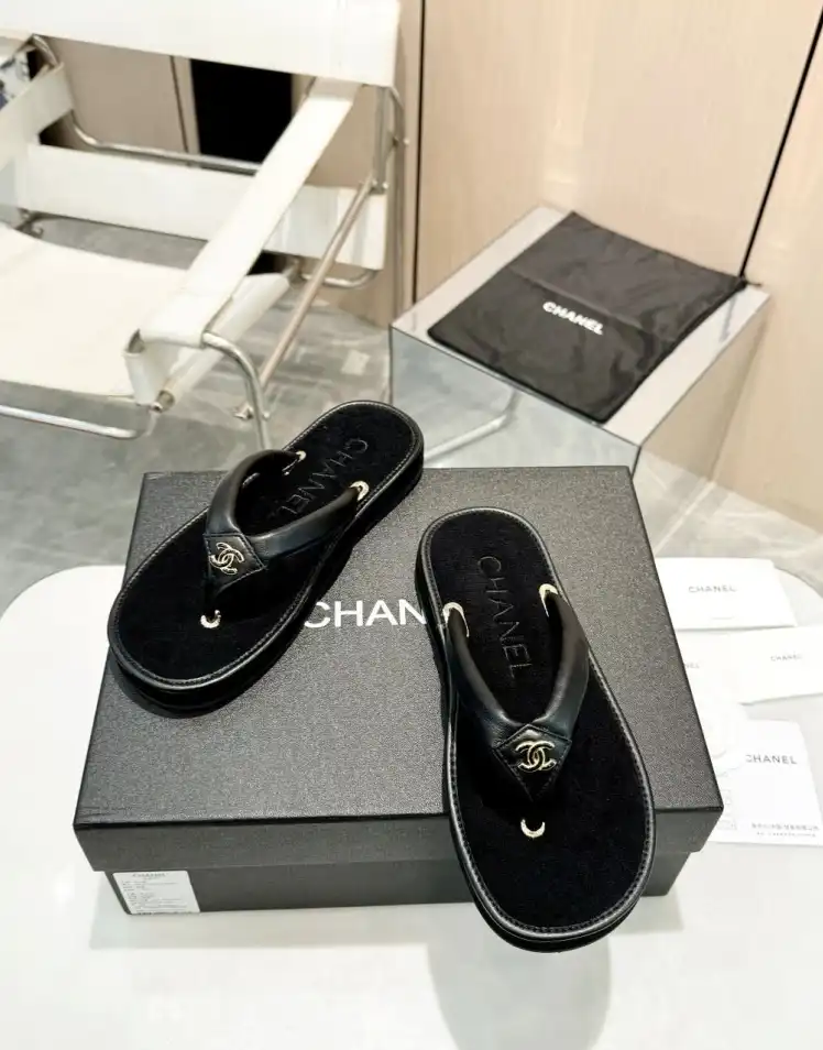 hype Chanel Slippers