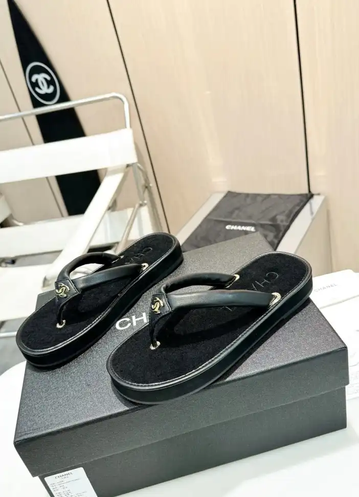 hype Chanel Slippers