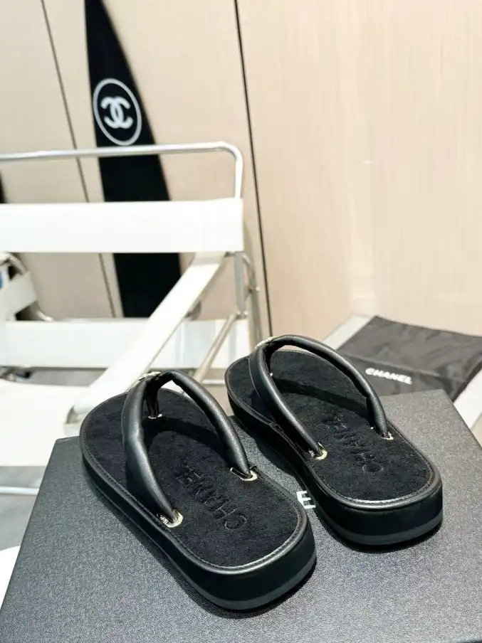 hype Chanel Slippers