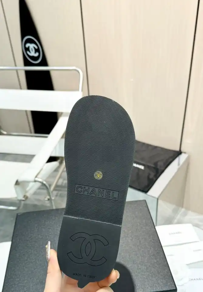 hype Chanel Slippers