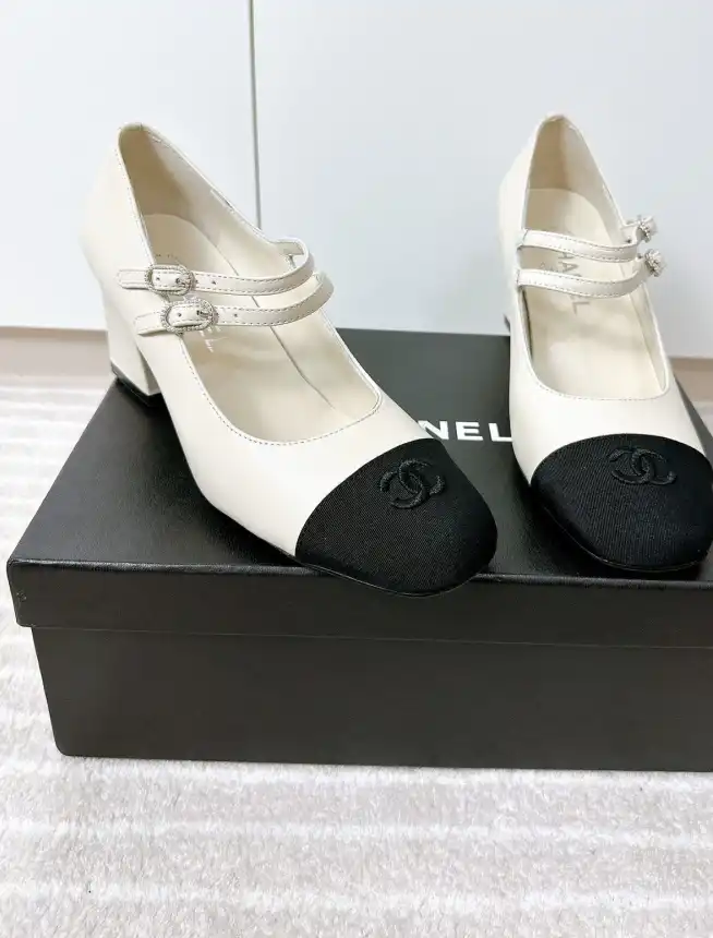 hype Chanel High Heels