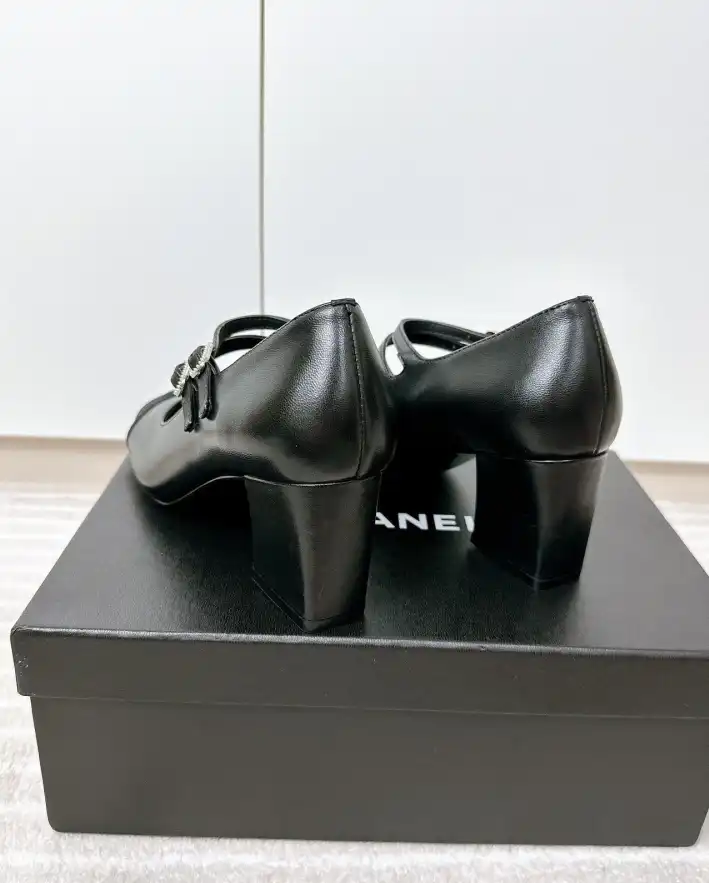 hype Chanel High Heels