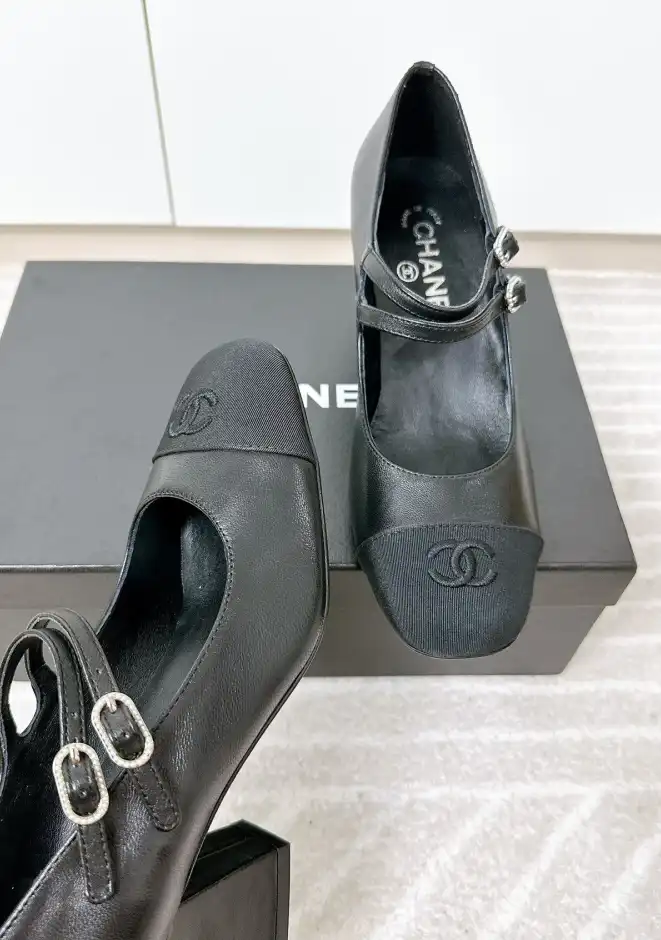 hype Chanel High Heels