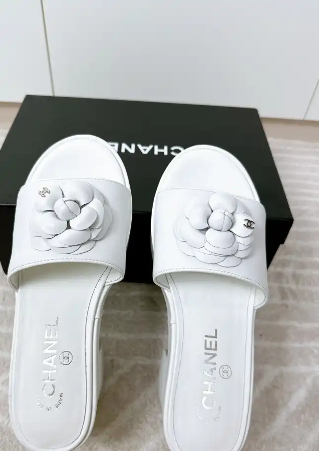 hype Chanel High Heels