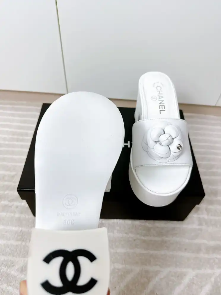 hype Chanel High Heels