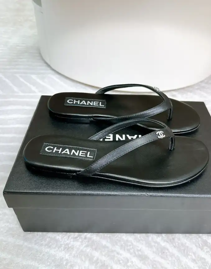 hype Chanel Slippers