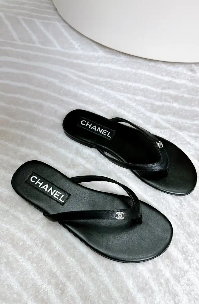 hype Chanel Slippers