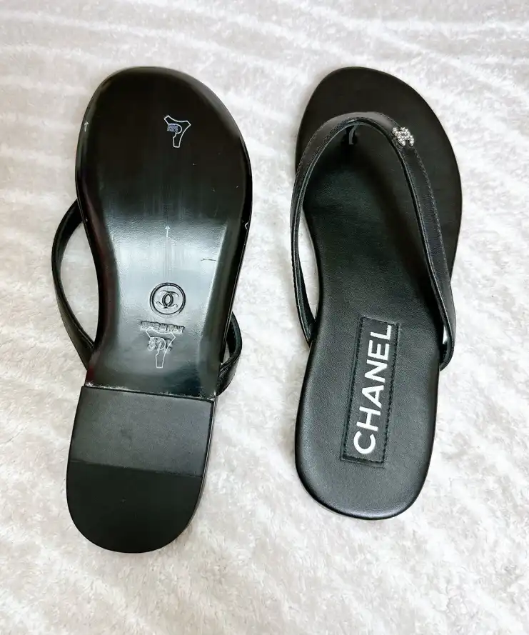 hype Chanel Slippers