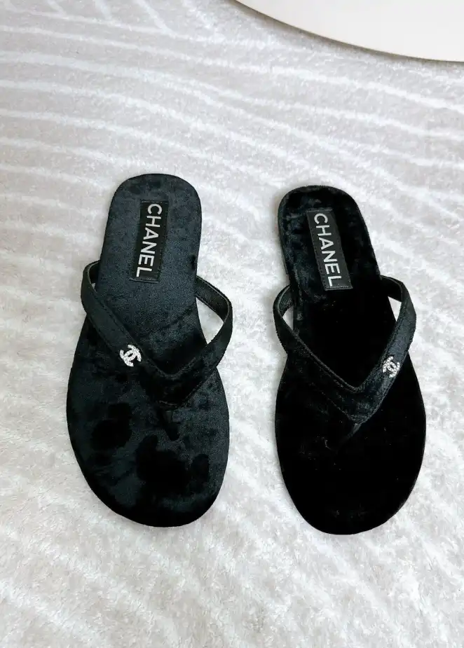 hype Chanel Slippers