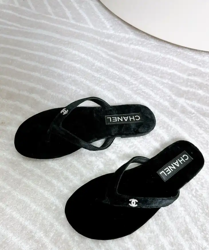 hype Chanel Slippers