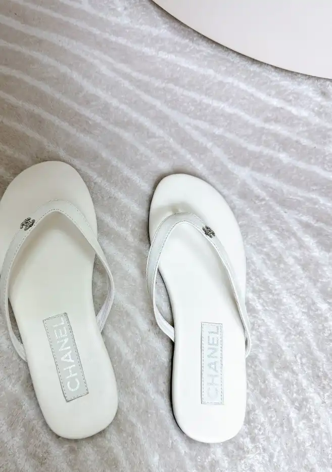 hype Chanel Slippers