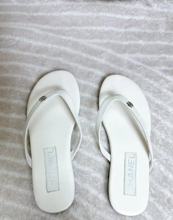 hype Chanel Slippers