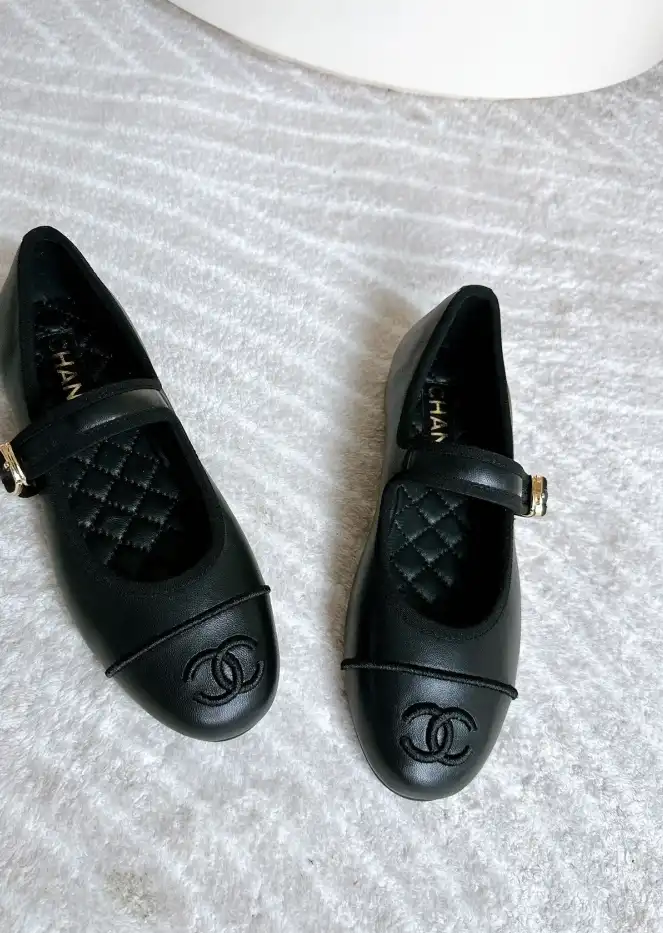 hype Chanel Flat Shoes