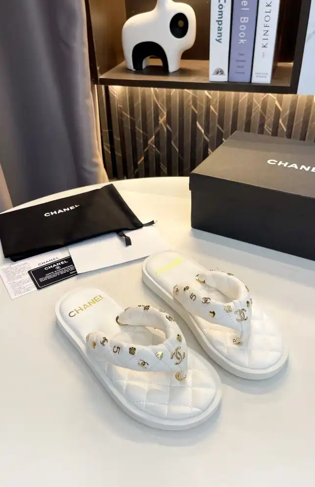 hype Chanel Slippers