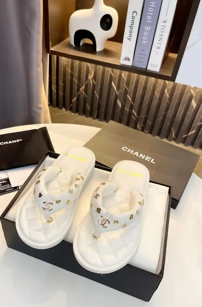 hype Chanel Slippers