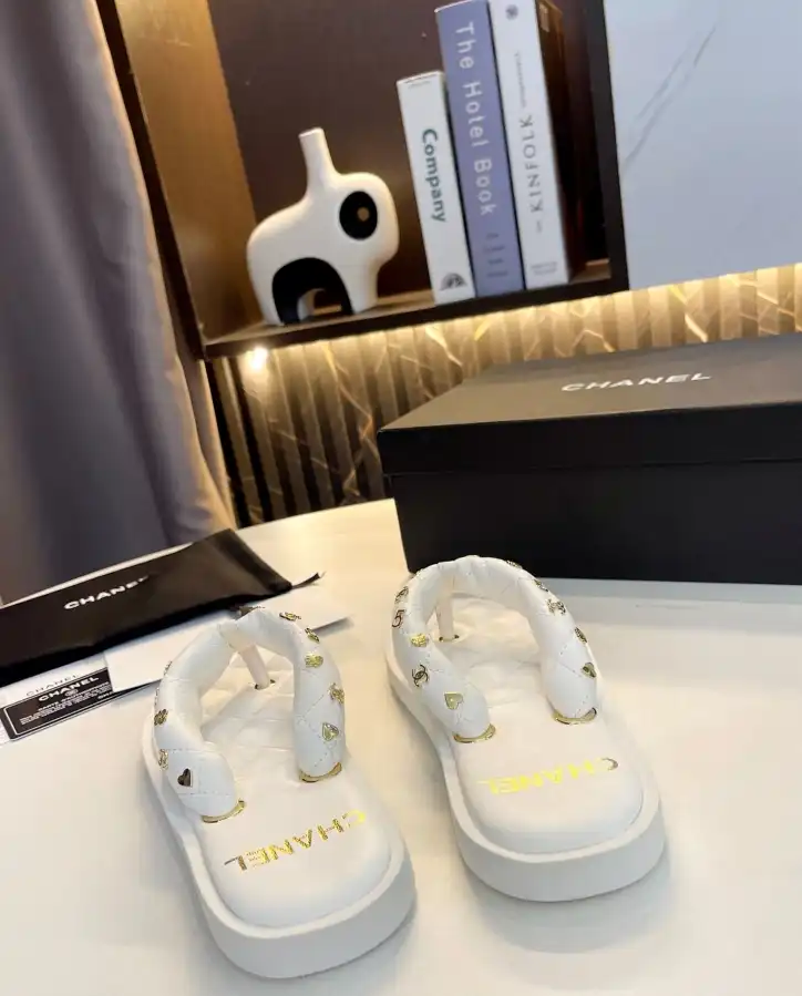 hype Chanel Slippers